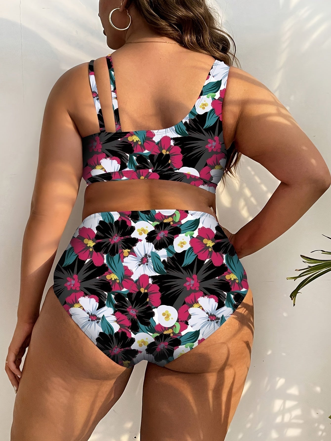 Mila | Two-Piece Bikini Set with Floral Print and High Waist