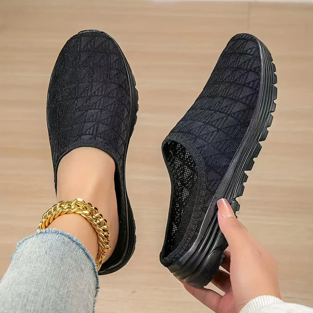 Brunilda | Breathable Flat Slipper