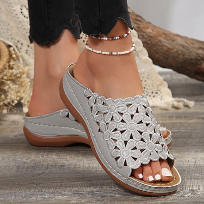 Lordy | Orthopaedic sandals with a comfortable wedge heel