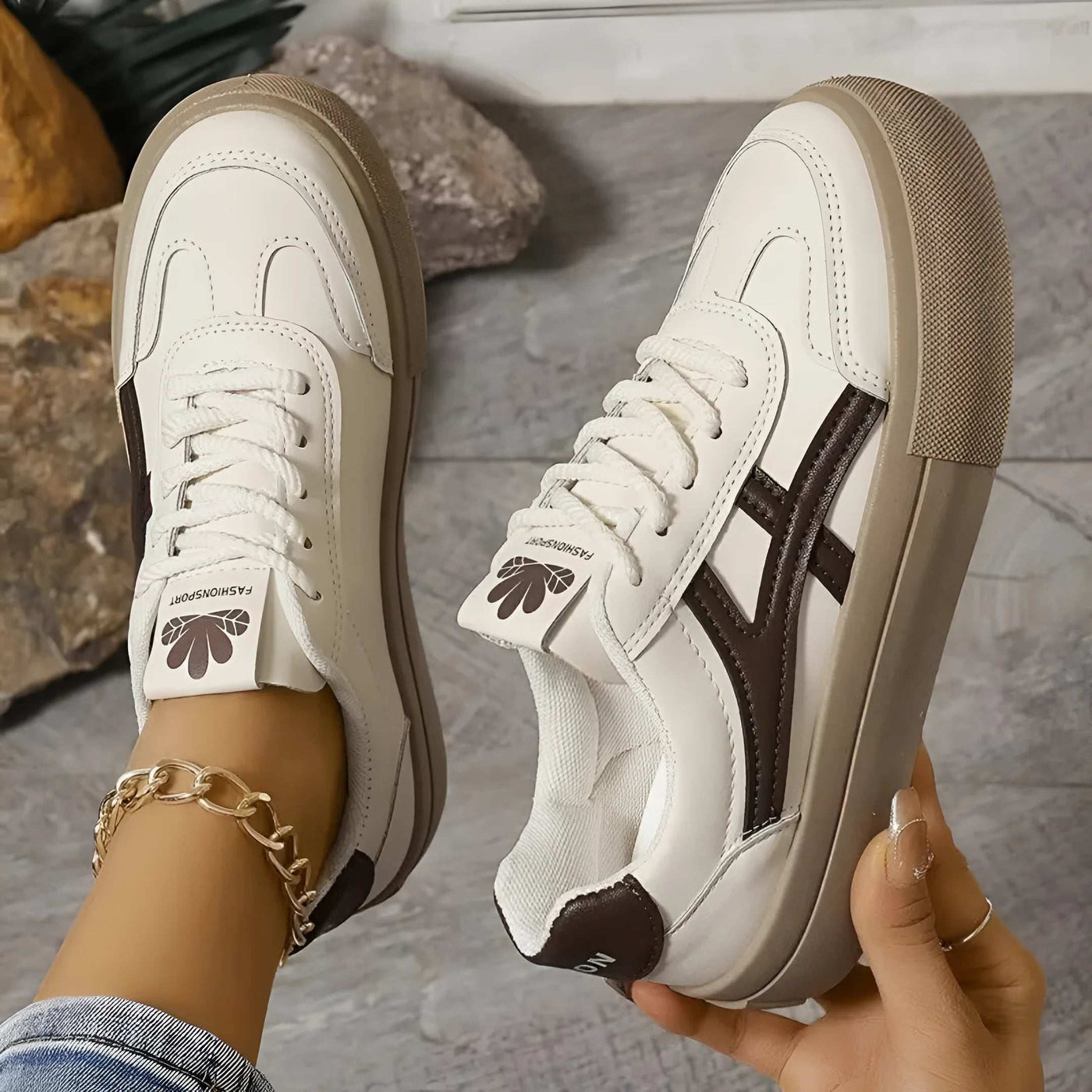 MANDY | COMFORT CHIC SNEAKERS