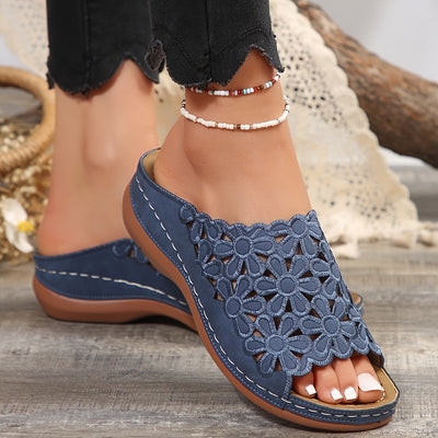 Lordy | Orthopaedic sandals with a comfortable wedge heel