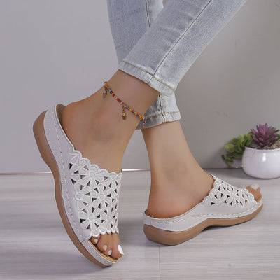 Lordy | Orthopaedic sandals with a comfortable wedge heel