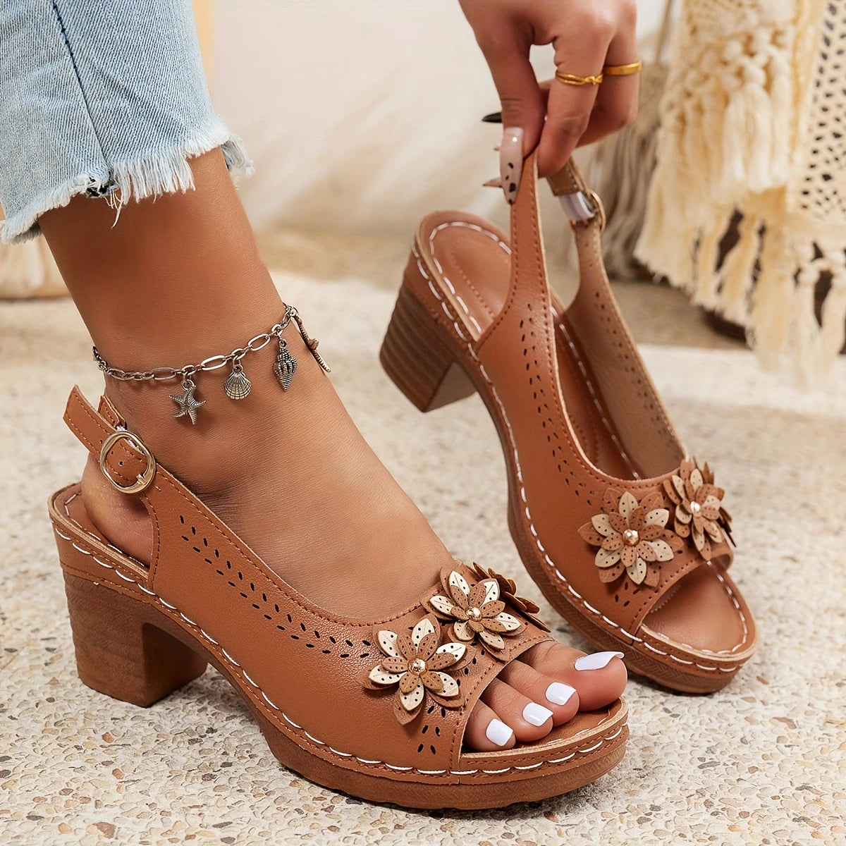 Dede | Stylish Thick Heels Sandals