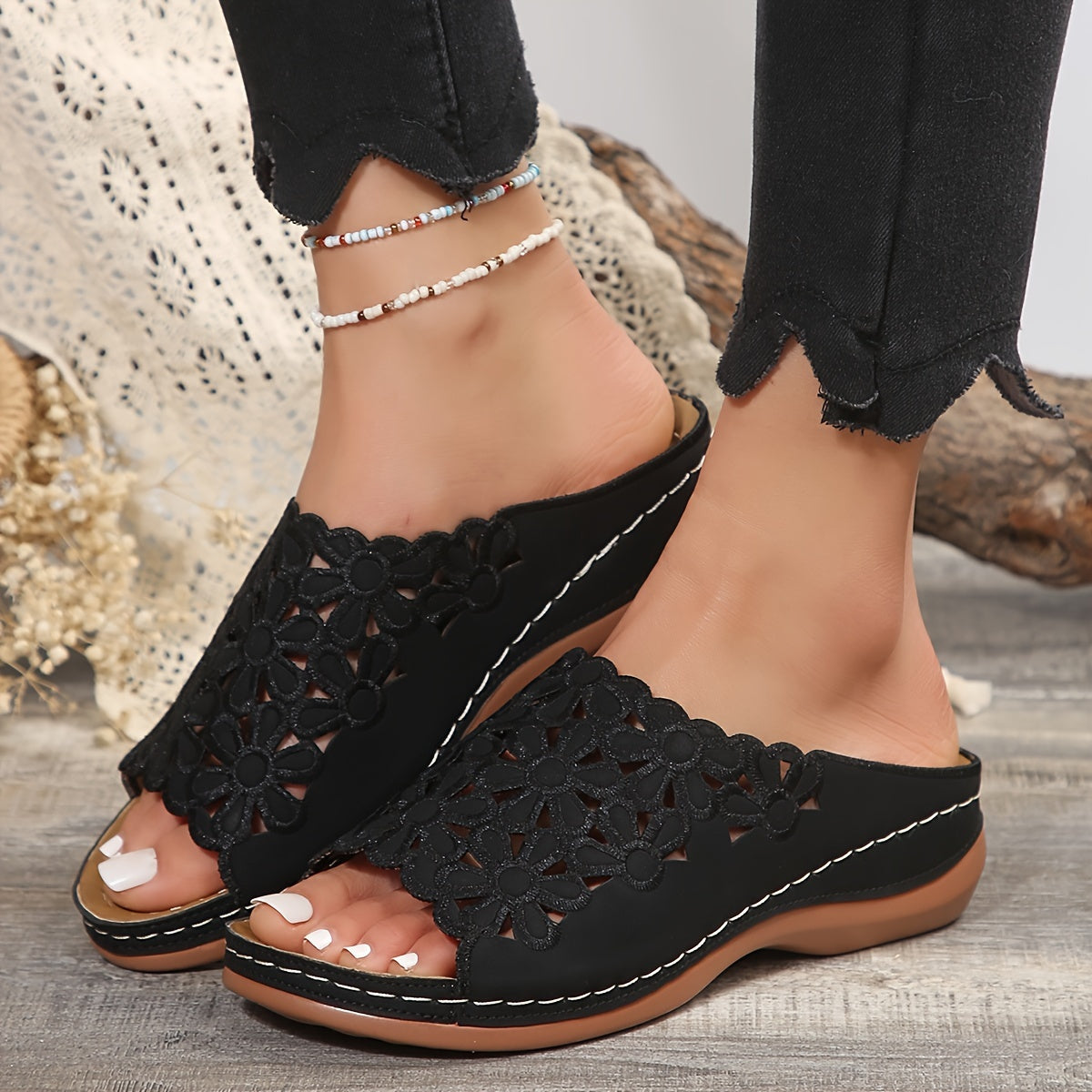 Lordy | Orthopaedic sandals with a comfortable wedge heel