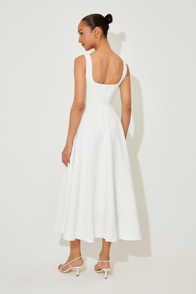 Amelia - Timeless Flowy Midi Dress