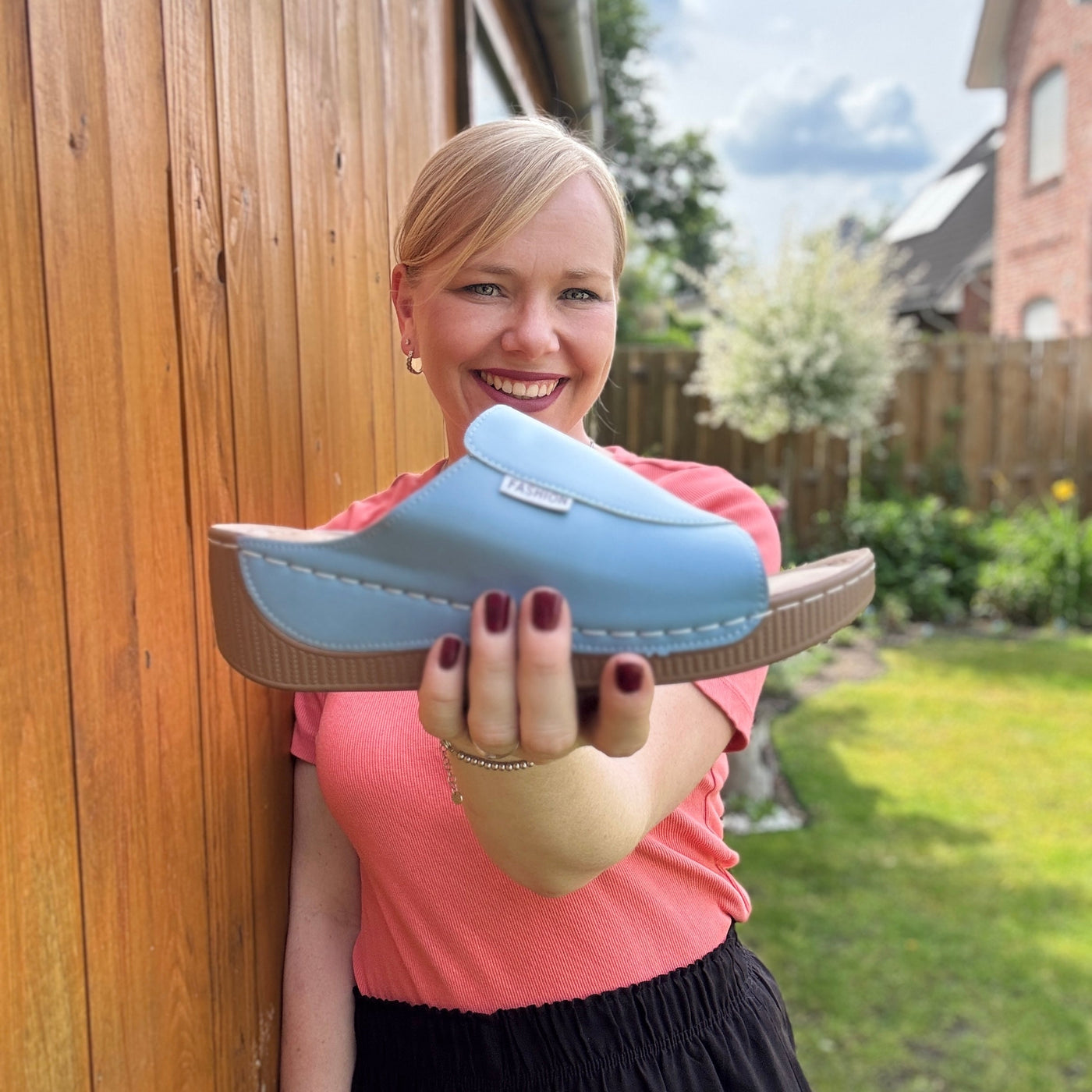 WhiteStep Sandals | Ergonomic & non-slip sandals for pain relief