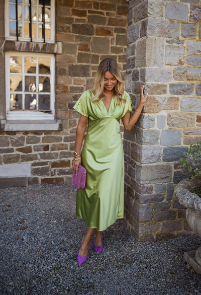 Eleonore™ | The satin dress with a V-neck