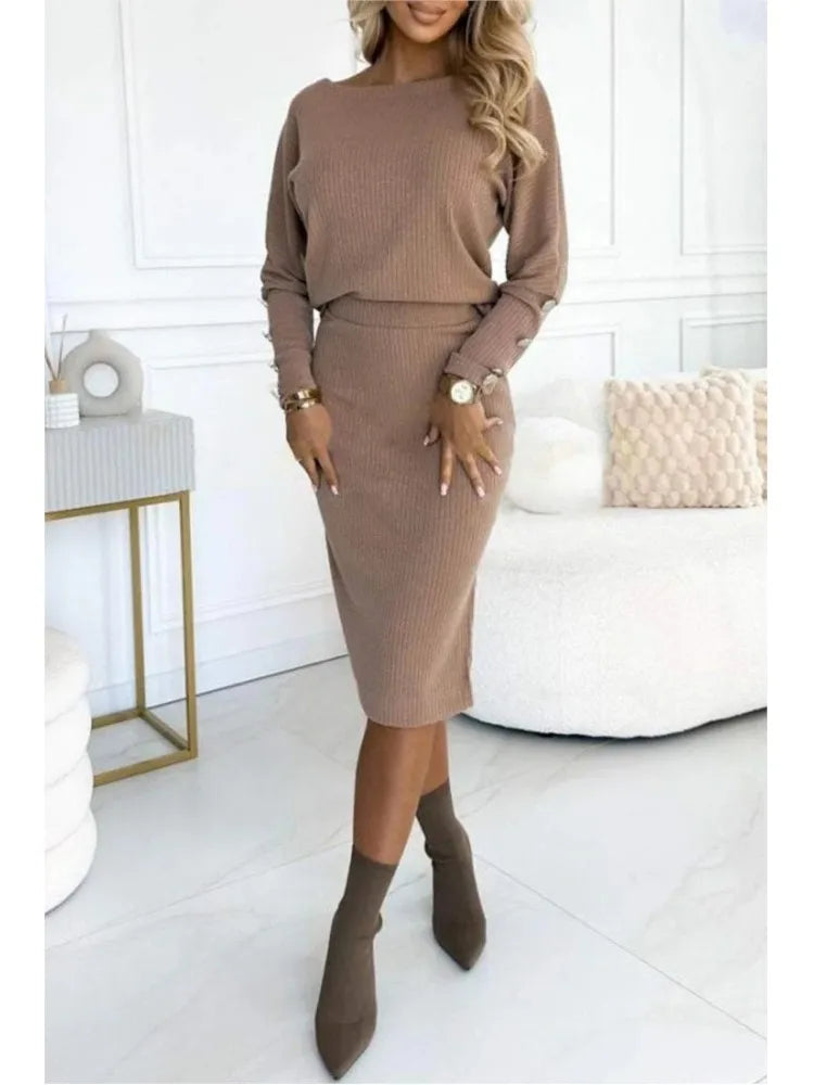 Gina - Stylish and Comfortable - 2-Piece Women's Set with Round Neck and Belted Skirt