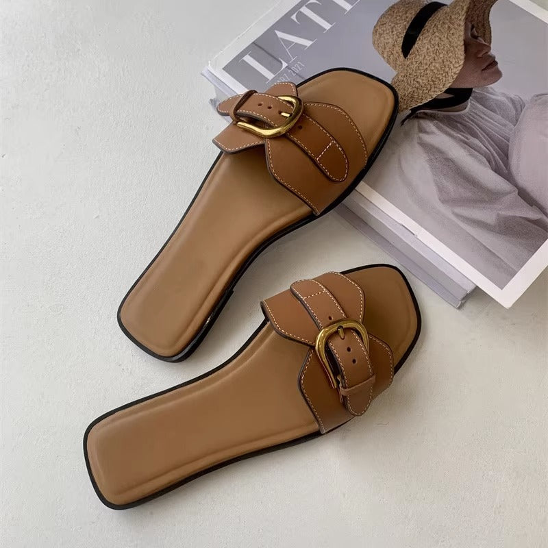 Maxime | Slippers with Buckle Design