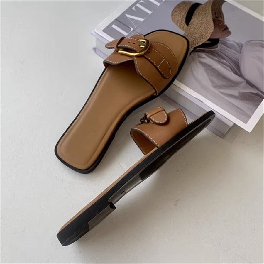 Maxime | Slippers with Buckle Design