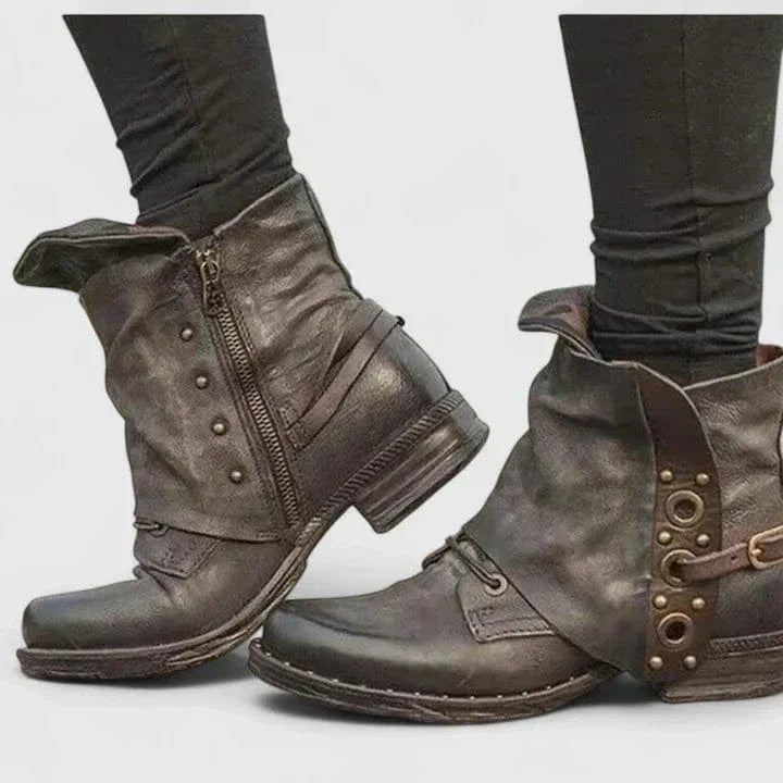 Savannah - Rivet Boots