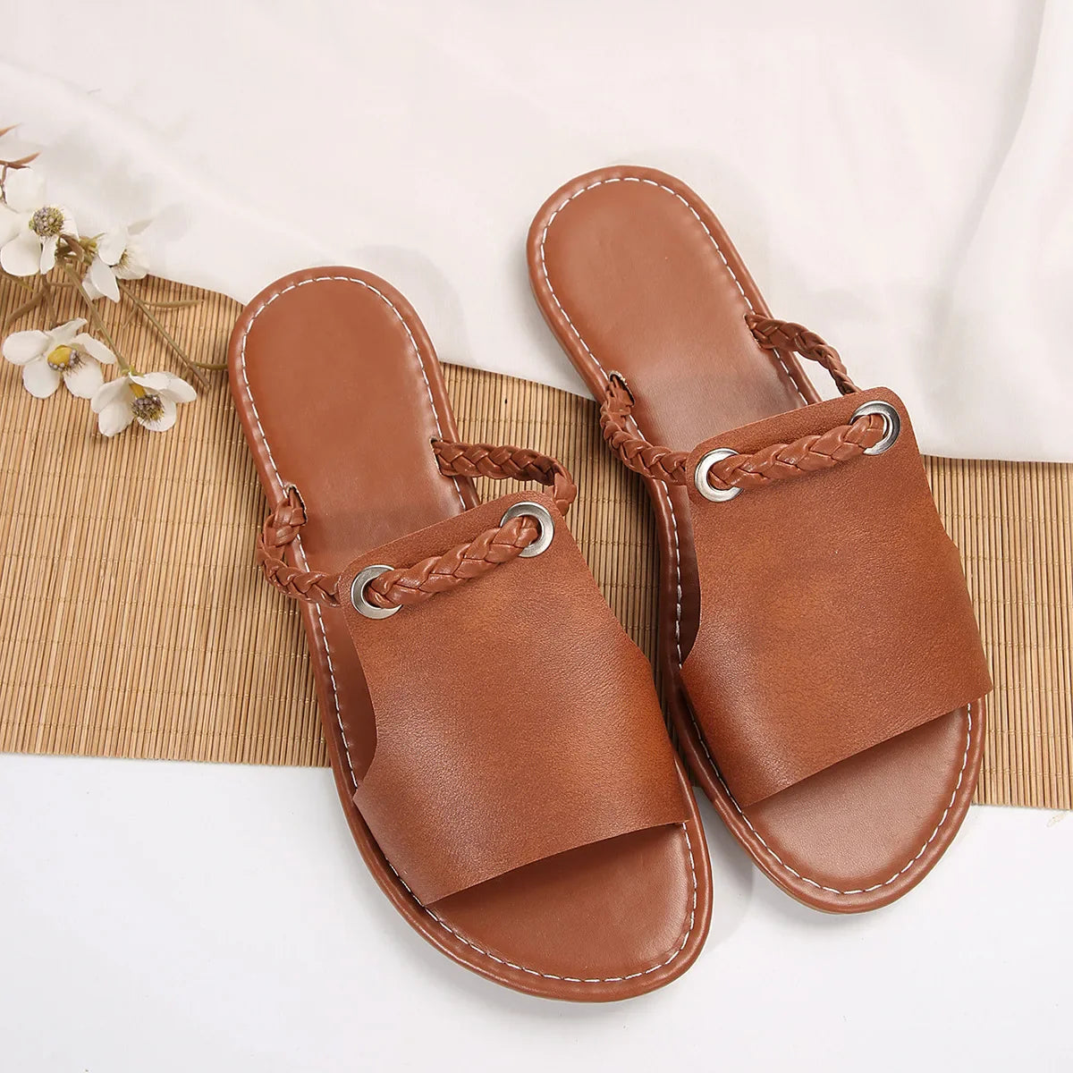 Rudy - Elegant Beach Sandals