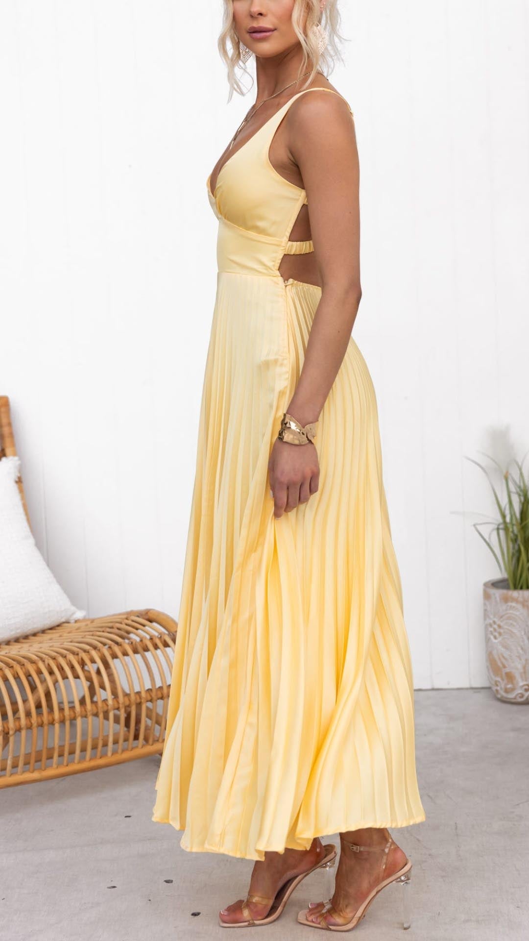 Aby | Yellow Pleated V-neck Maxi Dress