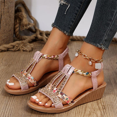 Sue | Glittery wedge sandals with decorative crystals