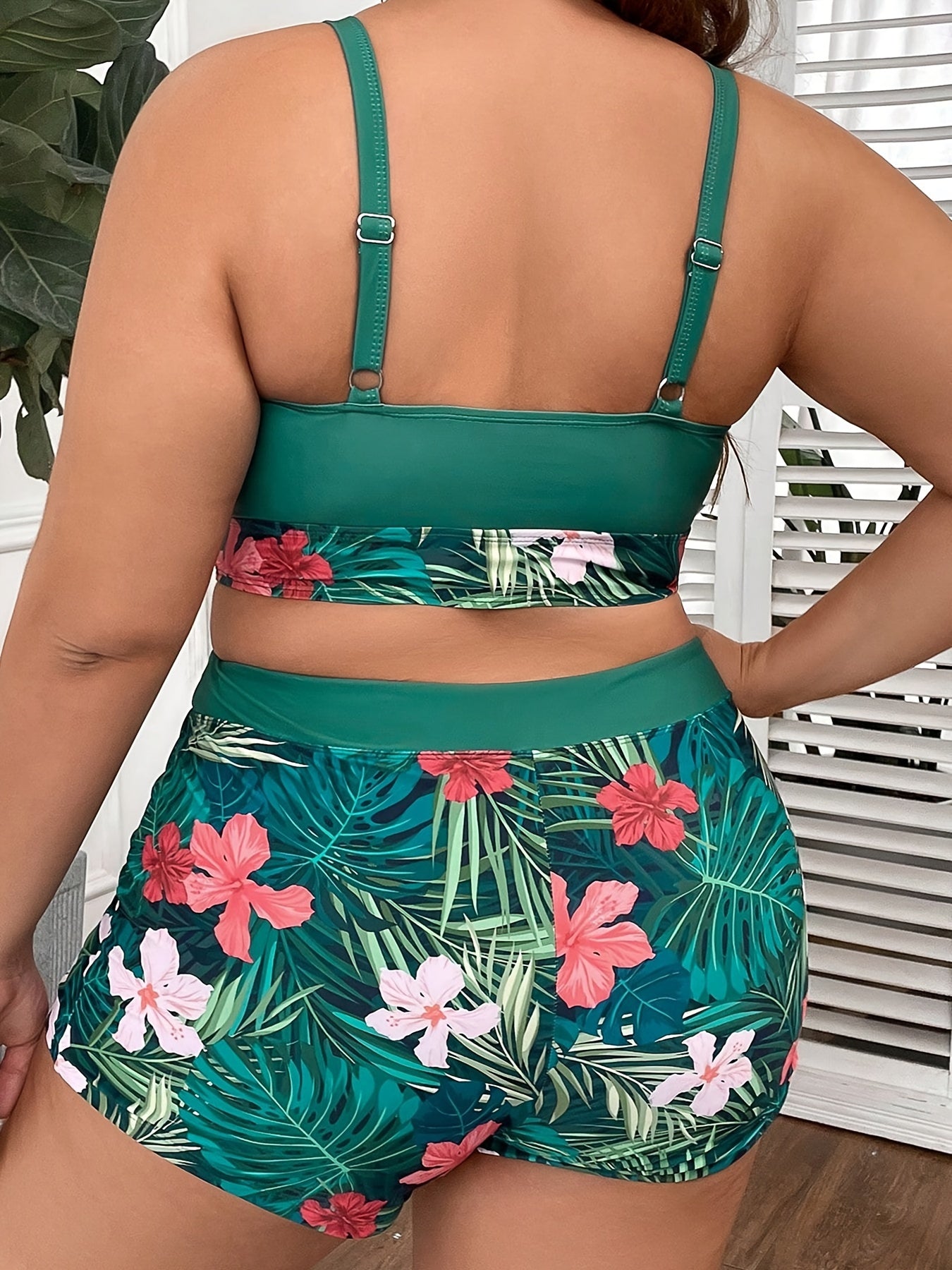 Hailey | Flattering Tropical Print Bikini Set