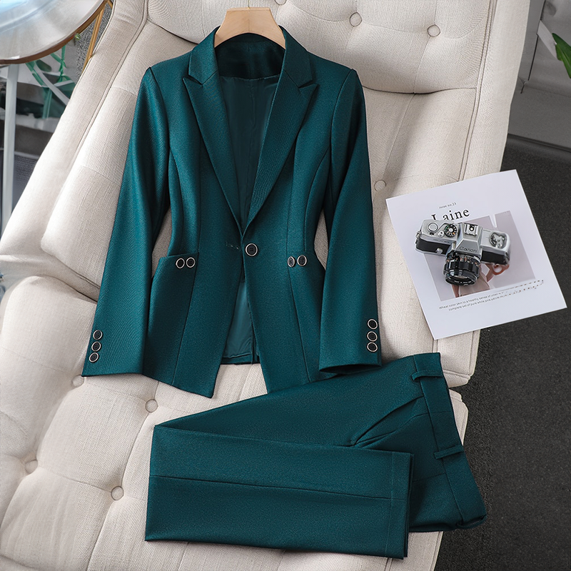 L'Aurablend | Sophisticated Blazer Set