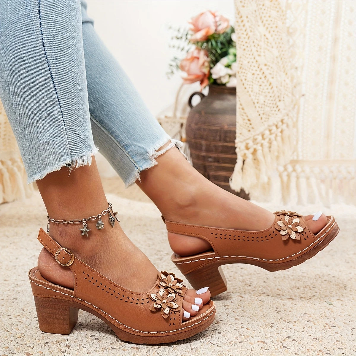 Dede | Stylish Thick Heels Sandals