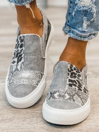 Noemi | Trendy Slip-On Shoes