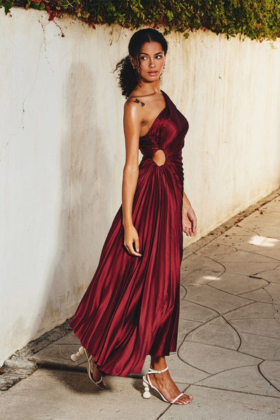 Billy Joan | One-Shoulder Pleated Midi Dress